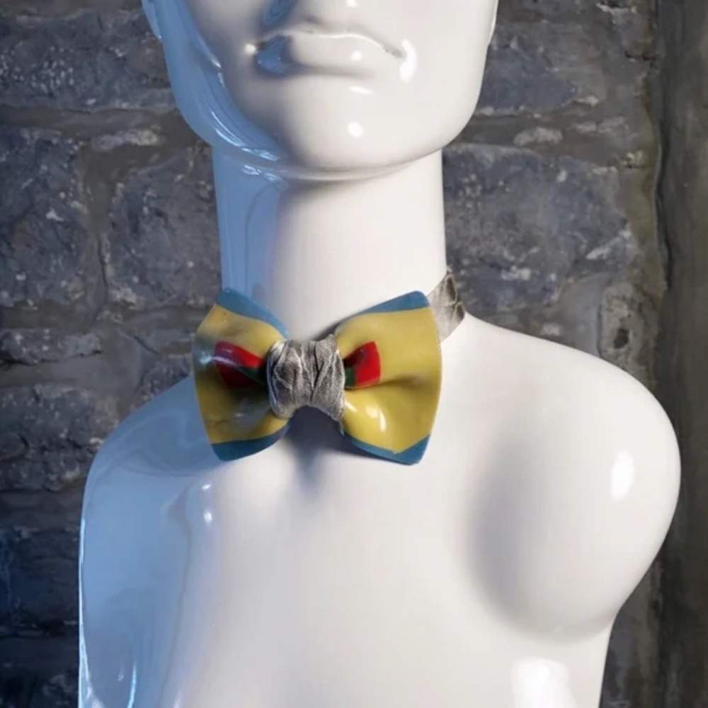Guillotine Sculpted Bow Tie: Winslow